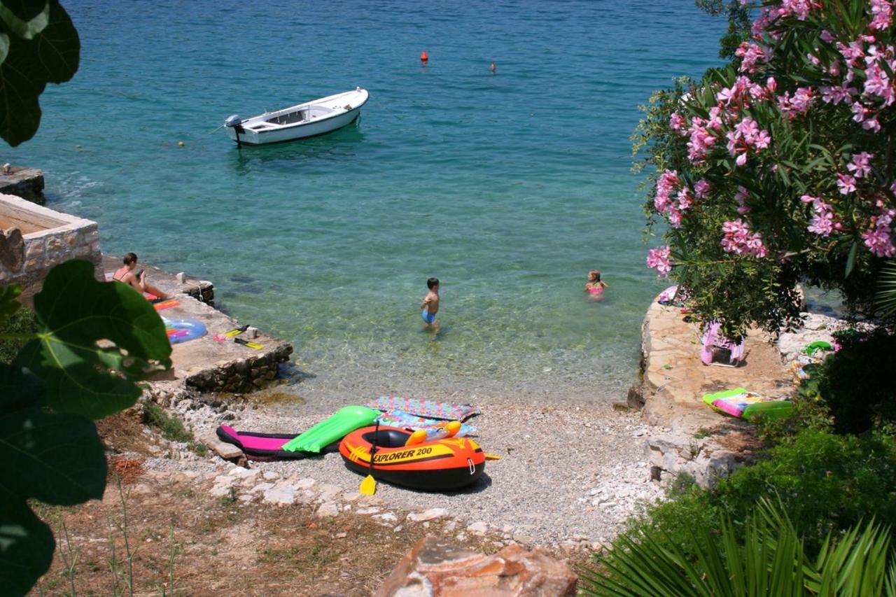 Apartment Zastupac 8761A Hvar Town Esterno foto