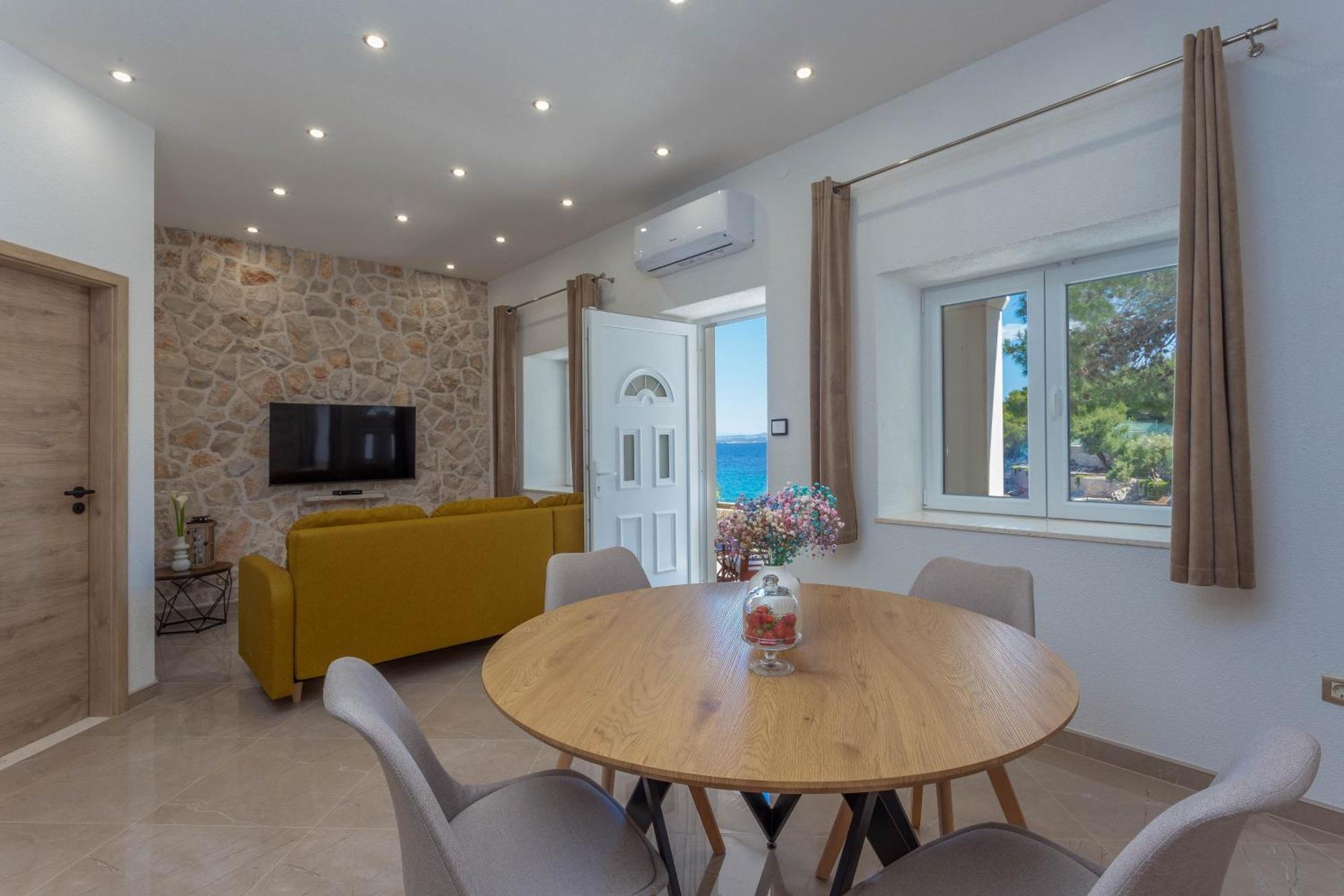 Apartment Zastupac 8761A Hvar Town Esterno foto