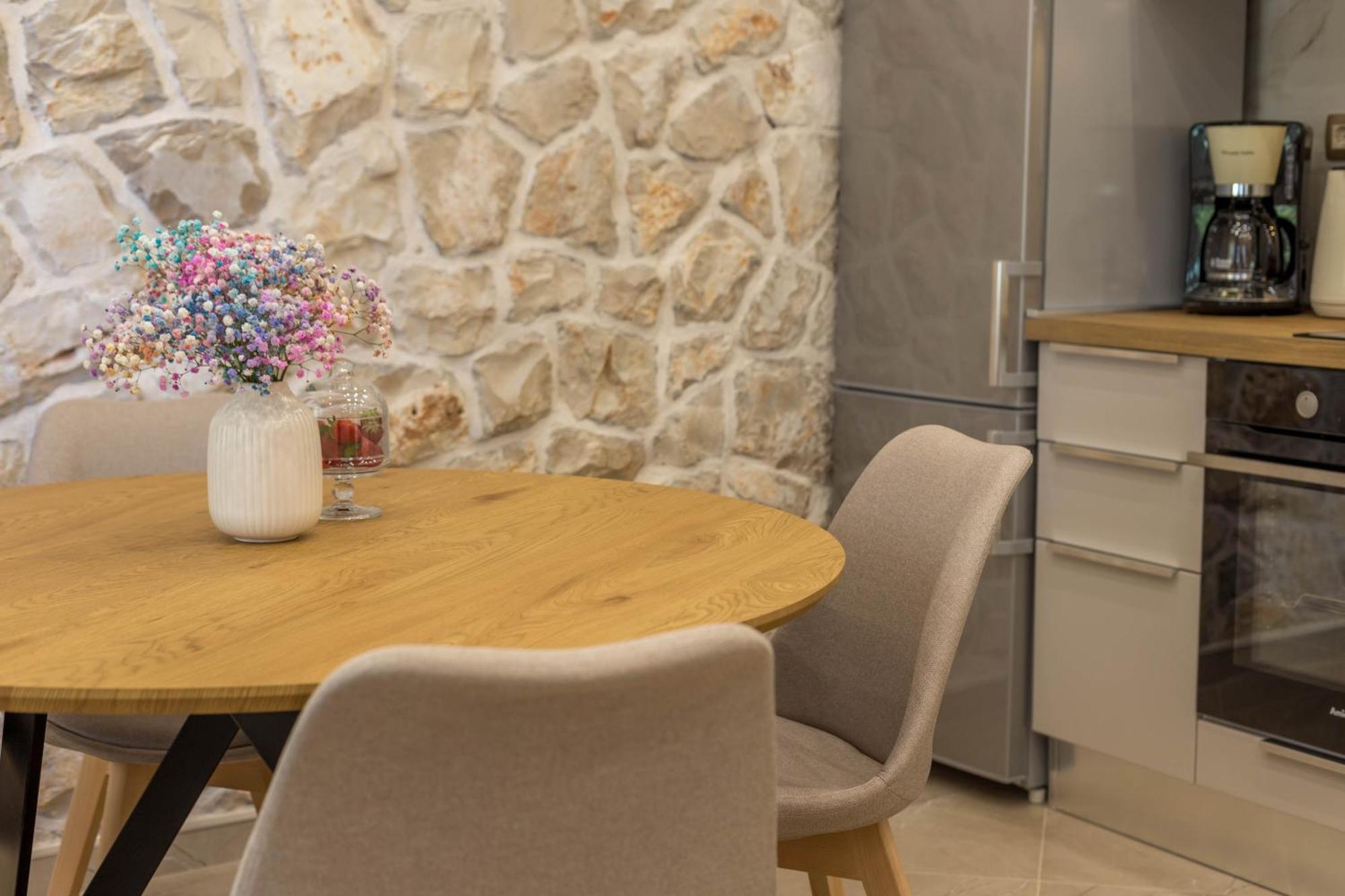 Apartment Zastupac 8761A Hvar Town Esterno foto